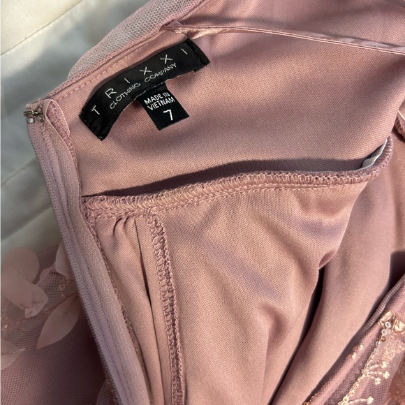 Lavender Sequin Petal-Skirt Gown - Picture 9 of 11